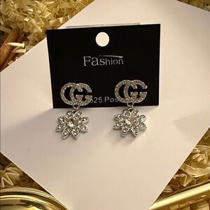 Fashion Jewelry Silver Floral Crystal Earrings